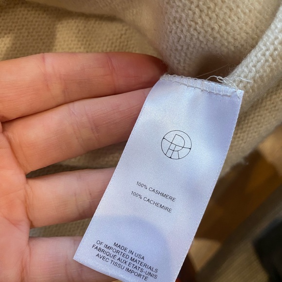 The Row Cream colored cashmere sweater - Picture 5 of 8